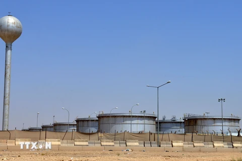 Cơ sở khai thác dầu Aramco ở Riyadh, Saudi Arabia. (Ảnh: AFP/TTXVN)