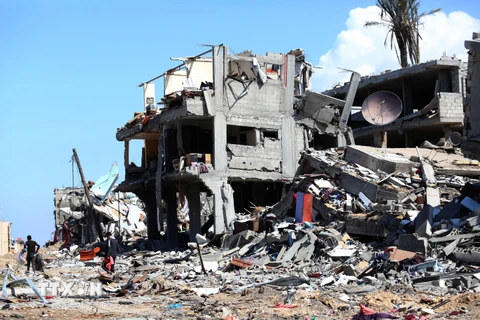 Cảnh đổ nát sau cuộc không kích của Israel xuống thành phố Rafah, Dải Gaza ngày 8/3/2024. (Ảnh: THX/TTXVN)