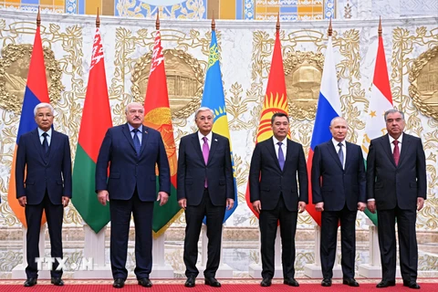 Lãnh đạo các nước thành viên tham dự Hội nghị Thượng đỉnh Tổ chức Hiệp ước An ninh Tập thể (CSTO) tại Minsk, Belarus, ngày 23/11/2023. (Ảnh: AFP/TTXVN)