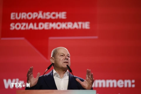 Thủ tướng Đức Olaf Scholz phát biểu tại đại hội các đảng xã hội châu Âu ở Berlin ngày 4/5/2024. (Ảnh: AFP/TTXVN)