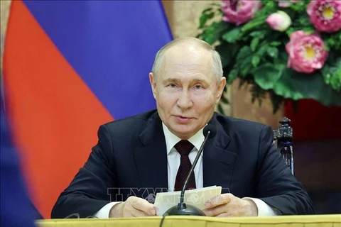Tổng thống Nga Vladimir Putin tại cuộc gặp gỡ báo chí sau hội đàm với Chủ tịch nước Tô Lâm. (Ảnh: TTXVN)