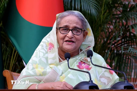 Thủ tướng Bangladesh Sheikh Hasina phát biểu tại Dhaka ngày 8/1/2024. (Ảnh: THX/TTXVN)