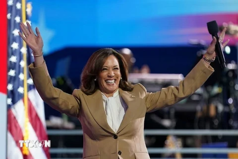 Phó Tổng thống Mỹ Kamala Harris giành được sự ủng hộ lớn tại Đại hội toàn quốc của đảng Dân chủ ở Chicago, Illinois, ngày 19/8/2024. (Ảnh: Reuters/TTXVN)