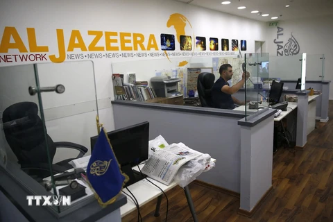 Văn phòng kênh truyền hình Al Jazeera tại Jerusalem. (Ảnh: AFP/TTXVN)