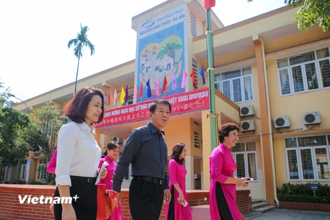 Năm nào, Ngài Đại sứ cũng đến thăm ngôi trường dành cho trẻ em bị khiếm thị Nguyễn Đình Chiểu. (Ảnh: Minh Sơn/Vietnam+)