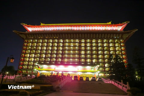 Khách sạn The Grand là một địa danh nổi tiếng của thành phố Đài Bắc với hình dáng của một cung điện 14 tầng. (Ảnh: Minh Sơn/Vietnam+)