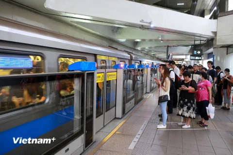 Một điều dễ nhận thấy khi đến Đài Loan là người dân ở đây rất thích di chuyển bằng phương tiện công cộng đặc biệt là tàu điện ngầm. (Ảnh: Minh Sơn/Vietnam+)