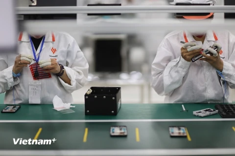 Dự kiến sẽ có không dưới 10 mẫu smartphone sẽ được VinSmart tung ra trong năm 2019. (Ảnh: Minh Sơn/Vietnam+)