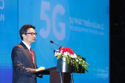 Phó Thủ tướng Vũ Đức Đam đã khuyến khích cách doanh nghiệp đóng góp ý kiến không chỉ cho chính phủ Việt Nam mà chính phủ các nước để xây dựng một mạng 5G phát triển. (Ảnh: Minh Sơn/Vietnam+)