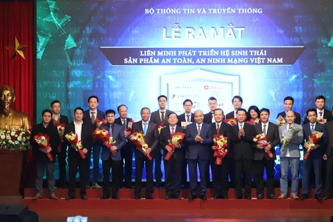 Liên minh phát triển Hệ sinh thái sản phẩm an toàn, an minh mạng Việt Nam ban đầu gồm 21 doanh nghiệp thành viên. (Ảnh: PV/Vietnam+)