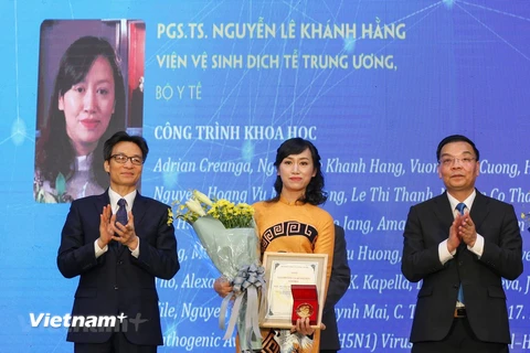 Phó Giáo sư - Tiến sỹ Nguyễn Lê Khánh Hằng, Viện Vệ sinh Dịch tễ Trung ương là nhà khoa học nữ đầu tiên nhận Giải thưởng Tạ Quang Bửu trong năm 2019. (Ảnh: Minh Sơn/Vietnam+)