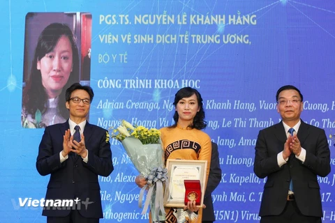Phó Giáo sư - Tiến sỹ Nguyễn Lê Khánh Hằng, Viện Vệ sinh Dịch tễ Trung ương là nhà khoa học nữ đầu tiên nhận Giải thưởng Tạ Quang Bửu trong năm 2019. (Ảnh: Minh Sơn/Vietnam+)