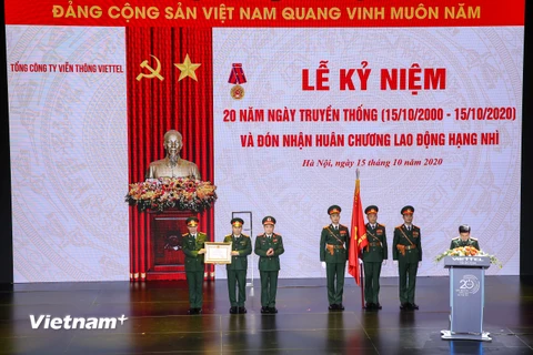 Tổng Công ty Viễn thông Viettel đã vinh dự được Đảng và Nhà nước trao tặng Huân chương Lao động hạng Nhì. (Ảnh: Minh Sơn/Vietnam+)