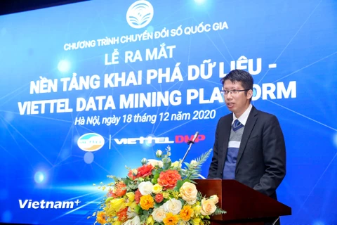 Ông Đặng Đức Thảo - Phó Giám đốc Trung tâm không gian mạng Viettel phát biểu tại lễ ra mắt. (Ảnh: PV/Vietnam+)