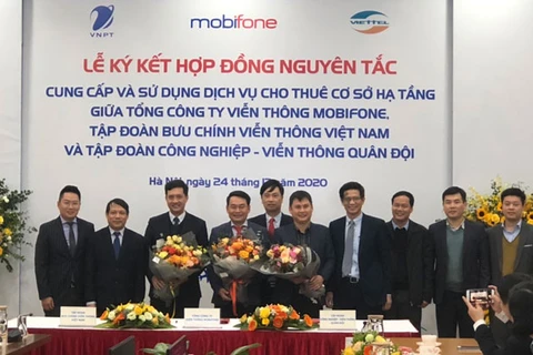 3 doanh nghiệp: Viettel, VNPT, MobiFone đã ký kết hợp đồng nguyên tắc cung cấp dịch vụ cho thuê hạ tầng. (Ảnh: Việt Nga)