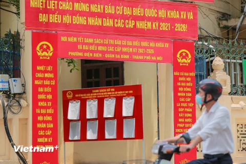 Chỉ còn vài ngày nữa, người dân Hà Nội sẽ cùng cả nước chào đón ngày hội lớn của đất nước - Ngày bầu cử đại biểu Quốc hội khóa XV và đại biểu Hội đồng nhân dân các cấp nhiệm kỳ 2021-2026. (Ảnh: Minh Sơn/Vietnam+) 
