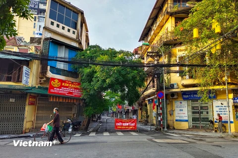 Tính từ ngày 24/7 đến nay, Hà Nội đã trải qua gần 49 ngày giãn cách xã hội theo Chỉ thị 17 của UBND thành phố. (Ảnh: Đỗ Hùng/Vietnam+)