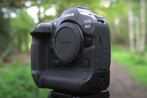 Mẫu máy ảnh Canon EOS R3 đã chính thức lộ diện. (Ảnh: Canon)