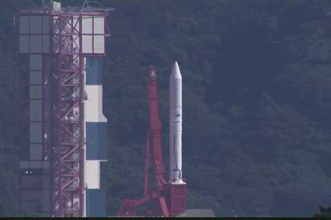 Buổi phóng tên lửa đưa vệ tinh NanoDragon được truyền hình trực tiếp. (Ảnh chụp màn hình)