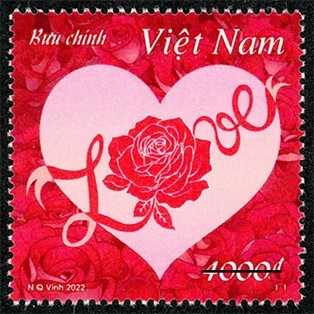 Điểm đặc biệt của bộ 'Tem Tình yêu' năm nay là được in phủ Vernish định vị bông hoa hồng ở trung tâm mẫu tem, kết hợp hương hoa hồng dịu ngọt. (Ảnh: VNPost)