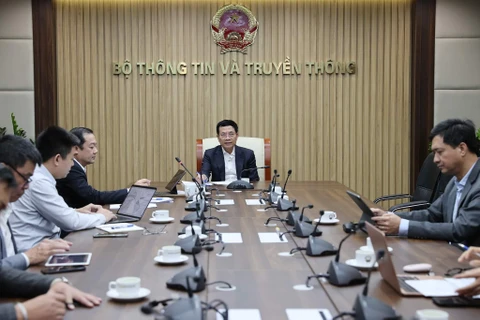 Bộ Thông tin và Truyền thông đã họp với các doanh nghiệp viễn thông để xử lý sự cố đứt cáp quang biển, đảm bảo kết nối của Việt Nam đi quốc tế. (Ảnh: PV/Vietnam+)