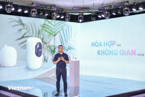 Ông Nguyễn Anh Đức – Giám đốc FPT Camera, đại diện FPT Telecom chia sẻ về sản phẩm. (Ảnh: Minh Sơn/Vietnam+)