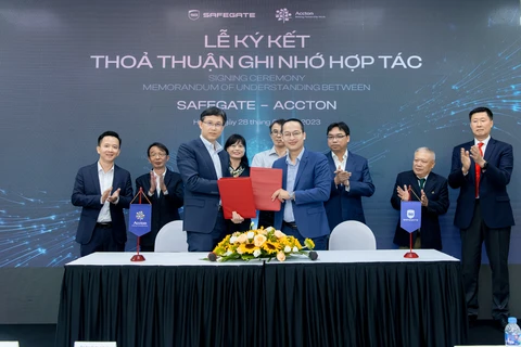 Công ty An ninh mạng thông minh SCS và Tập đoàn công nghệ Accton đã chính thức hợp tác đưa giải pháp an ninh mạng của Việt Nam ra quốc tế. (Ảnh: PV/Vietnam+)