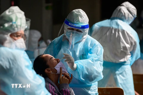 Thái Lan ghi nhận hơn 1.600 ca mắc mới, nhiều nhân viên y tế bị nhiễm