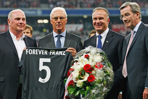 Bóng đá Đức đau buồn tiếc thương “Hoàng đế” Franz Beckenbauer 