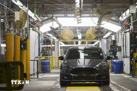 Một xưởng lắp ráp xe Ford Focus tại Wayne, bang Michigan, Mỹ. (Nguồn: AFP/TTXVN)