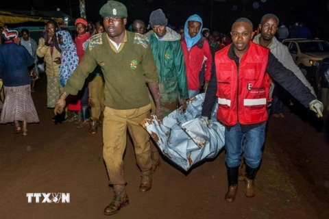 Vỡ đập do mưa lớn ở Kenya khiến gần 30 người thiệt mạng. (Nguồn: Getty)