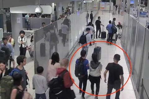 Vụ bắt cóc hy hữu tại sân bay lớn nhất thủ đô Bangkok, Thái Lan. (Nguồn: The Irish Sun)