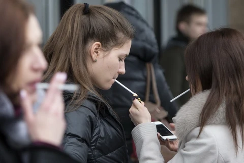 Văn hóa "xin thuốc lá" của người Nga. (Nguồn: TTXVN) 