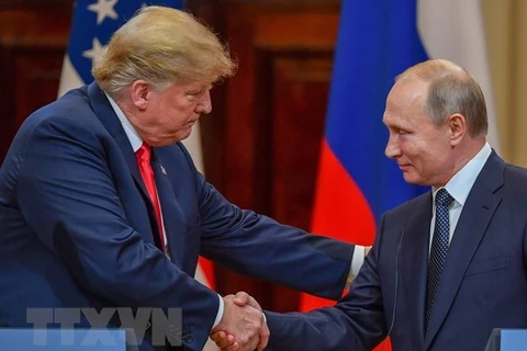 Tổng thống Nga Vladimir Putin (phải) và Tổng thống Mỹ Donald Trump trong cuộc họp báo sau cuộc gặp thượng đỉnh ở Helsinki, Phần Lan ngày 16/7. (Nguồn: AFP/ TTXVN)
