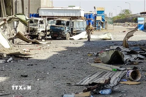 Các lực lượng ủng hộ Chính phủ Yemen trong chiến dịch chống phiến quân Houthi ở ngoại ô thành phố Hodeida, ngày 18/11/2018. (Ảnh: AFP/TTXVN)