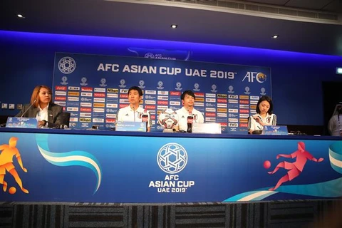 Huấn luyện viên Hajime Moriyasu phát biểu tại họp báo trước trận đấu với Việt Nam. (Nguồn: Hoàng Linh/TTXVN)