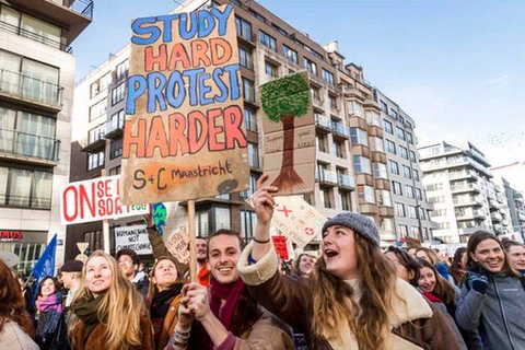 Nhiều thanh niên tại Bỉ tham gia tuần hành vì vấn đề khí hậu. (Nguồn: Idaho Statesman)