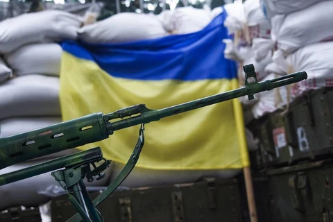 Ukraine và Mỹ đang xúc tiến các thương vụ mua bán vũ khí. (Nguồn: EZ)
