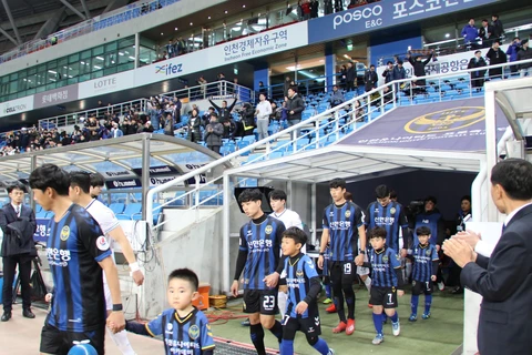 Công Phượng ra sân trong đội hình chính của Incheon United. (Nguồn: Mạnh Hùng/TTXVN)