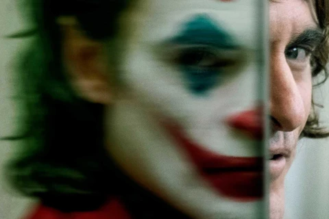 Joaquin Phoenix trong vai Arthur Fleck-nhân vật sau này trở thành Joker. (Nguồn: CinemaBlend)