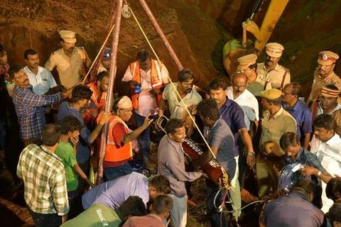 Nơi bé trai Sujith Wilson bị kẹt dưới giếng. (Nguồn: Hindu Times)