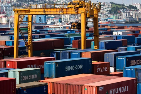 Hàng hóa tại một cảng ở Hàn Quốc. (Nguồn: CNN)