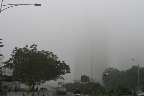 Chất lượng không khí tại Hà Nội tiếp tục ở mức xấu. (Ảnh: TTXVN)