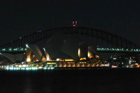 Thành phố Sydney tắt đèn hưởng ứng Giờ Trái Đất 2020. (Ảnh: The Wire)