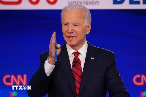 Cựu Phó Tổng thống Mỹ Joe Biden tại cuộc tranh luận trực tiếp trên truyền hình lần thứ 11 ở Washington, DC. (Ảnh: AFP/TTXVN)