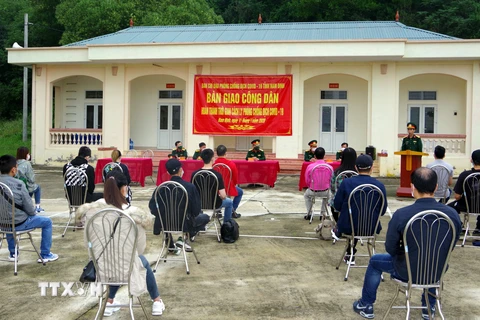 125 công dân hoàn thành cách ly tập trung tại Nam Định. (Ảnh: Văn Đạt/TTXVN)