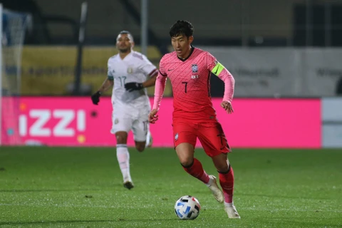 Son Heung Min trong trận đấu giữa Hàn Quốc và Mexico. (Ảnh: Evening Standard)
