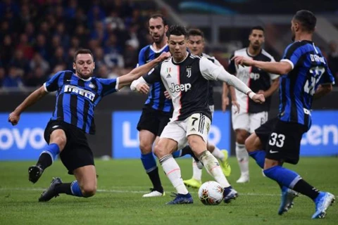 Trận đấu Juventus với Inter Milan sẽ diễn ra trên sân không có khán giả. (Ảnh: Getty Images) 