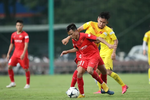 U22 Việt Nam chia thành 4 đội nhỏ, thi đấu 2 trận nội bộ trong chiều 24/8. (Ảnh: Phúc Tá/Vietnam+) 