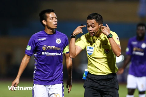 VPF không muốn sử dụng trọng tài ngoại ở các giải bóng đá chuyên nghiệp Việt Nam. (Ảnh: Hiển Nguyễn/Vietnam+) 